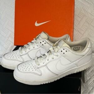 Nike Dunks ‘07 Triple White Low Sneakers Running Shoes Woman Lady Size 10
